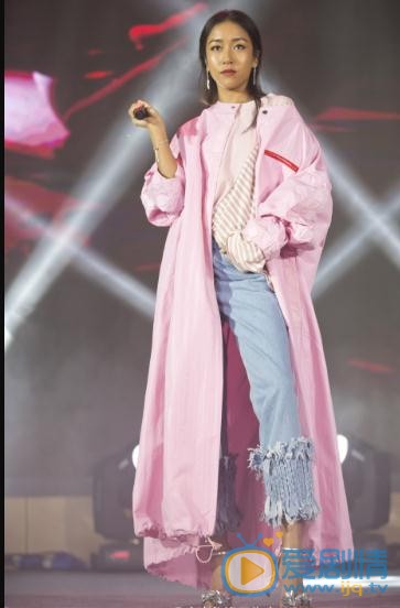 吉克隽逸晚礼服写真 吉克隽逸高清写真_吉克隽逸高清剧照