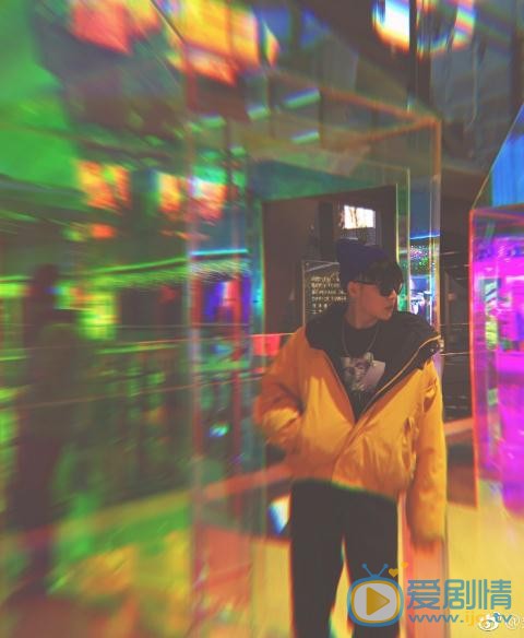 朱星杰街拍写真 朱星杰高清写真_朱星杰高清剧照