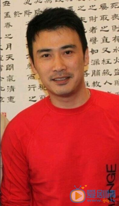 柳云龙生活照 柳云龙高清写真_柳云龙高清剧照