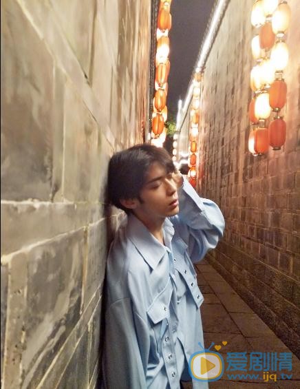 秦子墨校园写真 秦子墨高清写真_秦子墨高清剧照