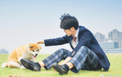 秦子墨校园写真 秦子墨高清写真_秦子墨高清剧照