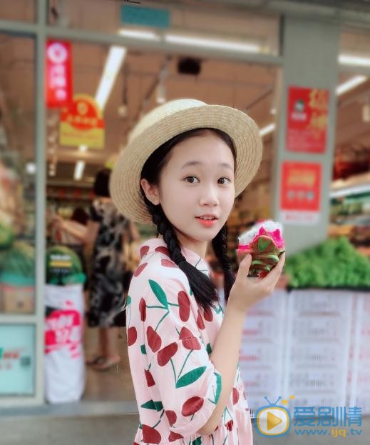 陈芊桦街拍写真 陈芊桦高清写真_陈芊桦高清剧照