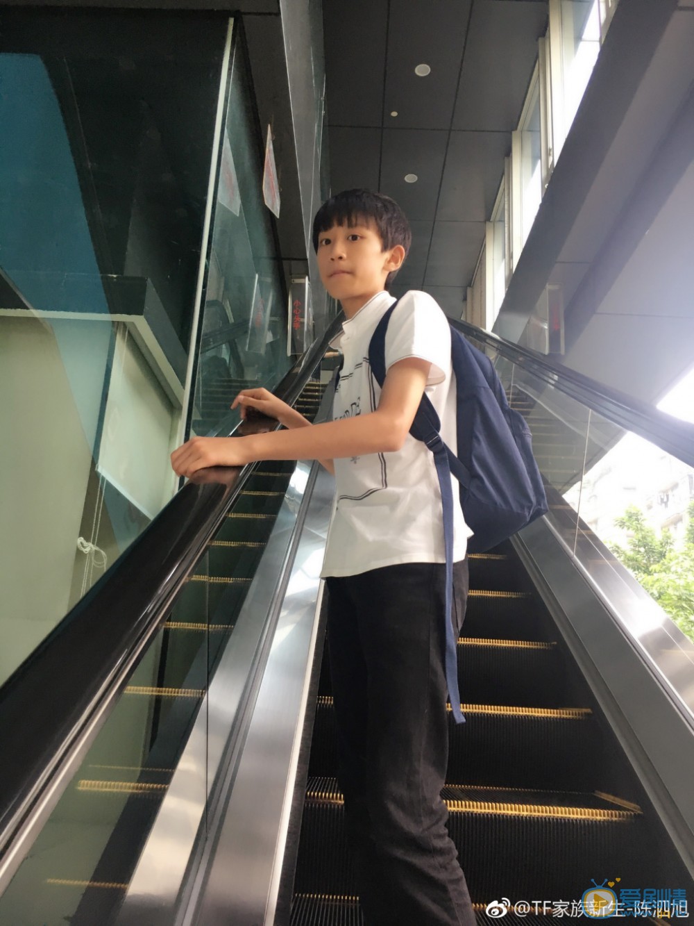 陈泗旭街拍写真 陈泗旭高清写真_陈泗旭高清剧照