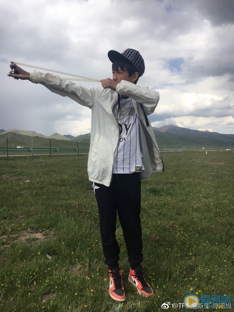 陈泗旭街拍写真 陈泗旭高清写真_陈泗旭高清剧照