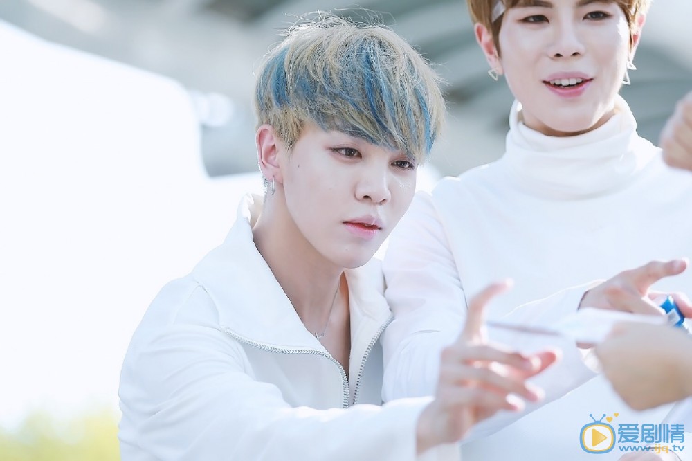 梁辉帅气写真 梁辉高清写真_梁辉高清剧照