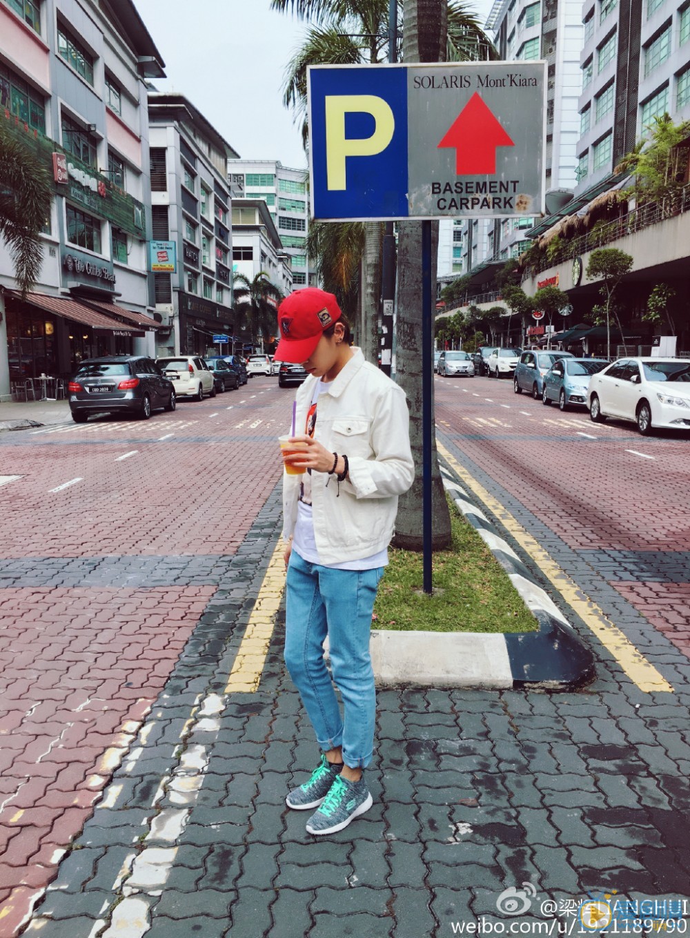 梁辉街拍写真 梁辉高清写真_梁辉高清剧照
