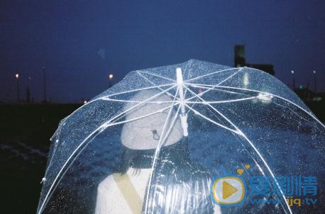 周依然日本街头 周依然高清写真_周依然高清剧照