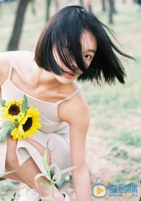 周依然气质写真 周依然高清写真_周依然高清剧照