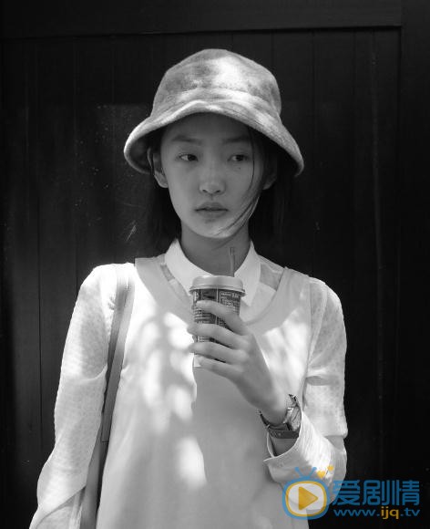 周依然气质写真 周依然高清写真_周依然高清剧照