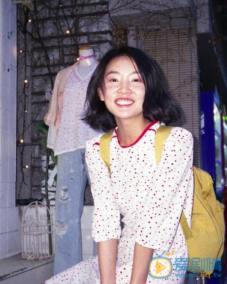 周依然日本街头 周依然高清写真_周依然高清剧照