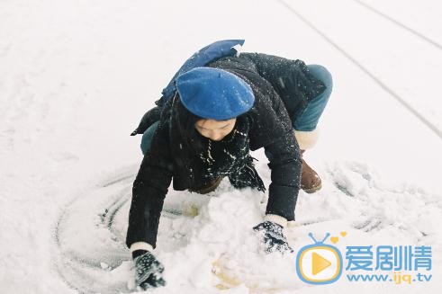 周依然日本街头 周依然高清写真_周依然高清剧照