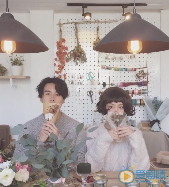 周依然情侣写真 周依然高清写真_周依然高清剧照