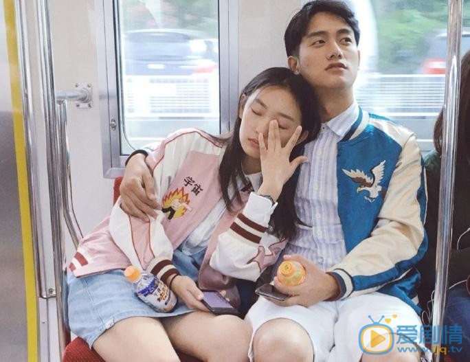 周依然情侣写真 周依然高清写真_周依然高清剧照