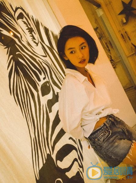 周依然早期写真 周依然高清写真_周依然高清剧照