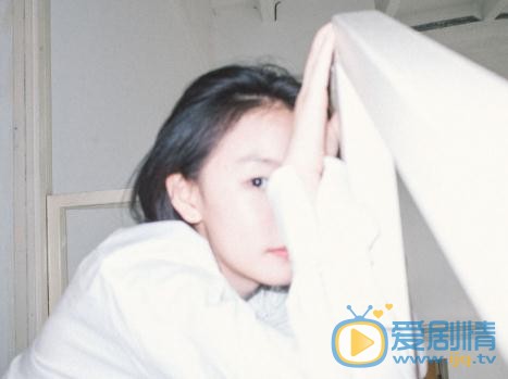 周依然早期写真 周依然高清写真_周依然高清剧照