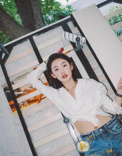 周依然白色写真 周依然高清写真_周依然高清剧照