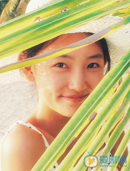 周依然早期写真 周依然高清写真_周依然高清剧照