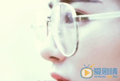 张婕婕制服写真 张婕婕高清写真_张婕婕高清剧照
