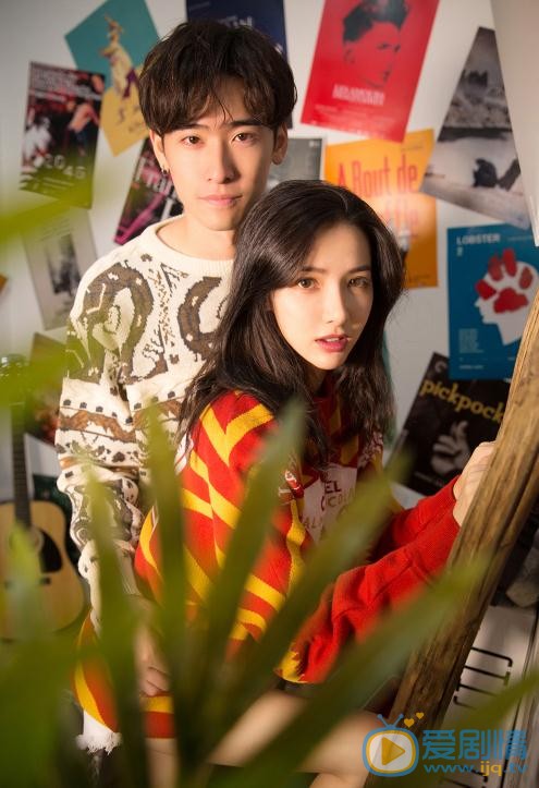 张婕婕情侣写真 张婕婕高清写真_张婕婕高清剧照