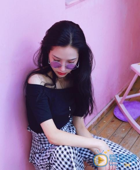 张婕婕小性感写真 张婕婕高清写真_张婕婕高清剧照