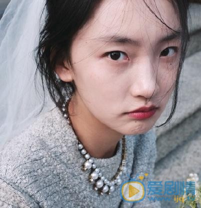 周依然白色写真 周依然高清写真_周依然高清剧照