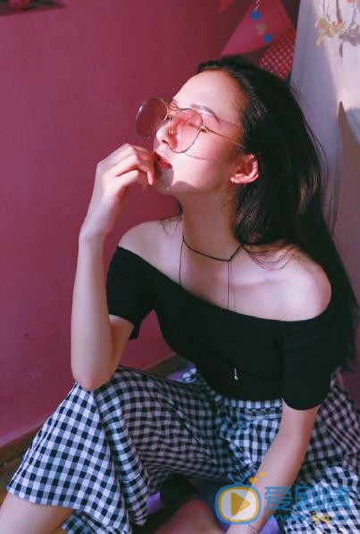 张婕婕小性感写真 张婕婕高清写真_张婕婕高清剧照