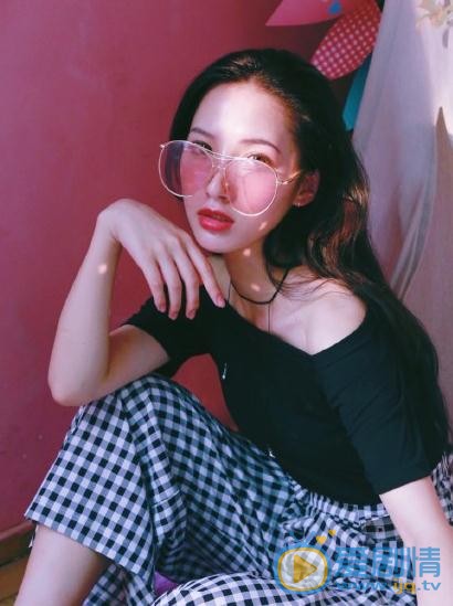 张婕婕小性感写真 张婕婕高清写真_张婕婕高清剧照