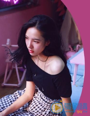 张婕婕小性感写真 张婕婕高清写真_张婕婕高清剧照