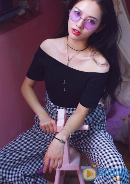 张婕婕小性感写真 张婕婕高清写真_张婕婕高清剧照
