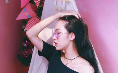 张婕婕小性感写真 张婕婕高清写真_张婕婕高清剧照