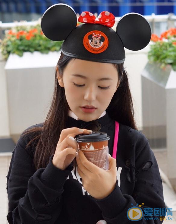 张天韵可爱照 张天韵高清写真_张天韵高清剧照