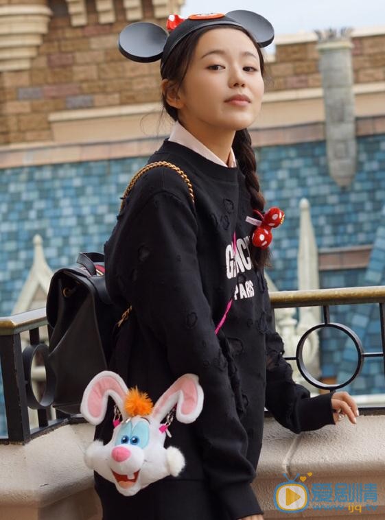 张天韵可爱照 张天韵高清写真_张天韵高清剧照