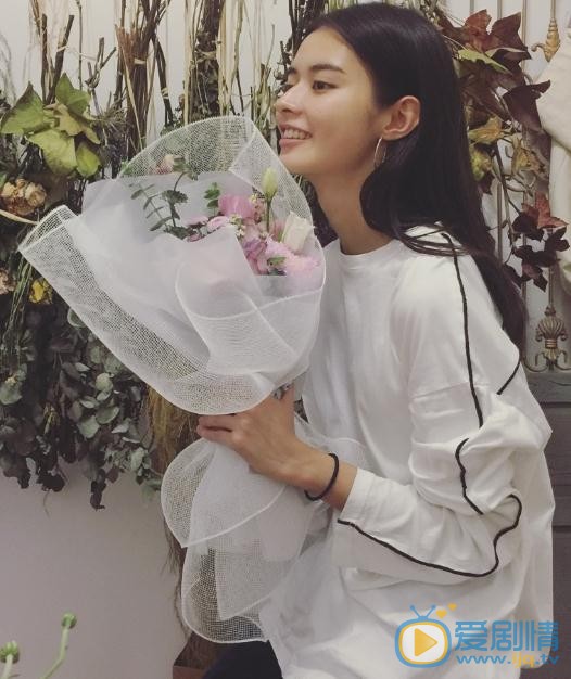 杨斯莹生活照 杨斯莹高清写真_杨斯莹高清剧照