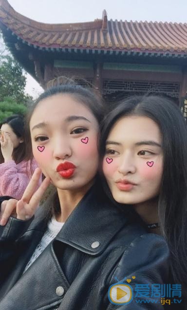 杨斯莹与人合照 杨斯莹高清写真_杨斯莹高清剧照