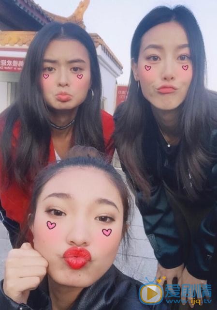 杨斯莹与人合照 杨斯莹高清写真_杨斯莹高清剧照