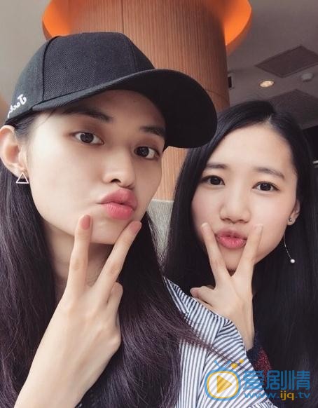 杨斯莹与人合照 杨斯莹高清写真_杨斯莹高清剧照