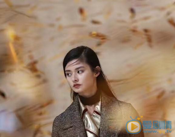 杨斯莹T台照 杨斯莹高清写真_杨斯莹高清剧照