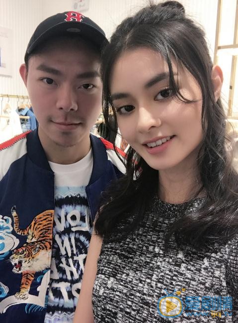 杨斯莹与人合照 杨斯莹高清写真_杨斯莹高清剧照