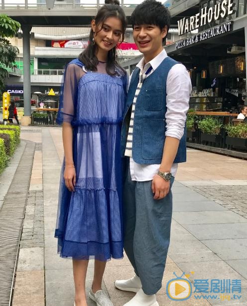 杨斯莹与人合照 杨斯莹高清写真_杨斯莹高清剧照