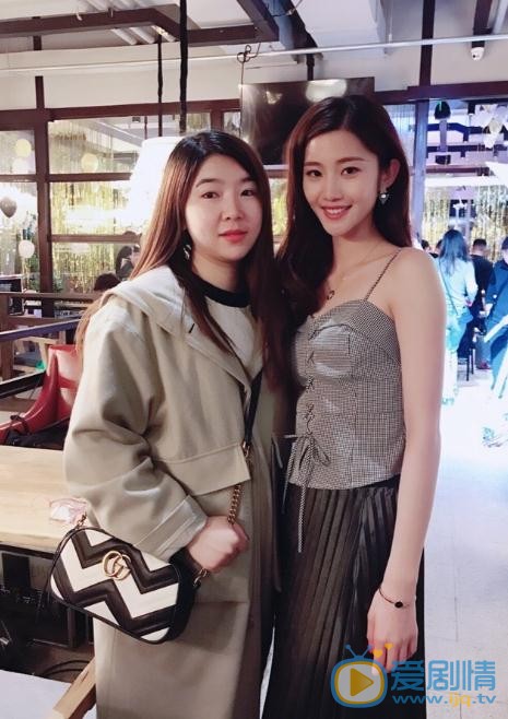 予辰与人合照 予辰高清写真_予辰高清剧照