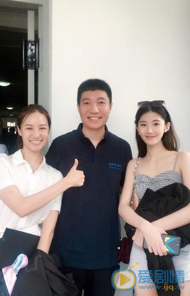 予辰毕业照 予辰高清写真_予辰高清剧照