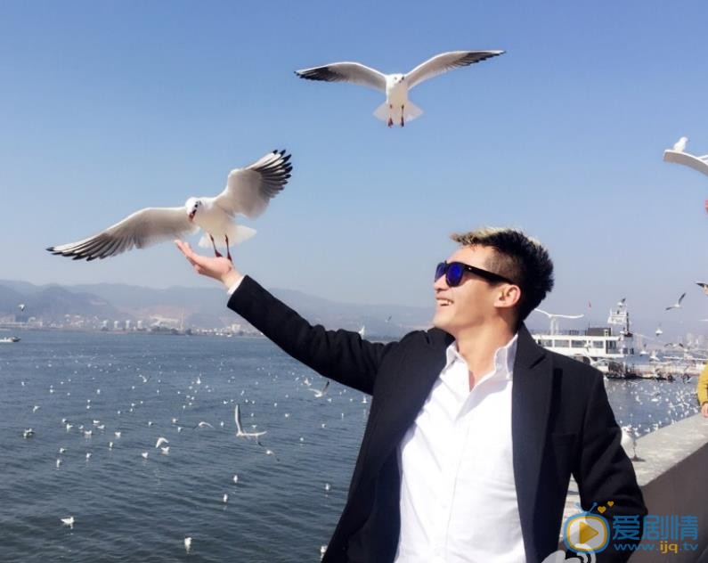 言杰生活照 言杰高清写真_言杰高清剧照