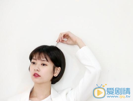 郑素敏白色写真 郑素敏高清写真_郑素敏高清剧照