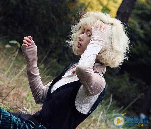 郑素敏秋色写真 郑素敏高清写真_郑素敏高清剧照