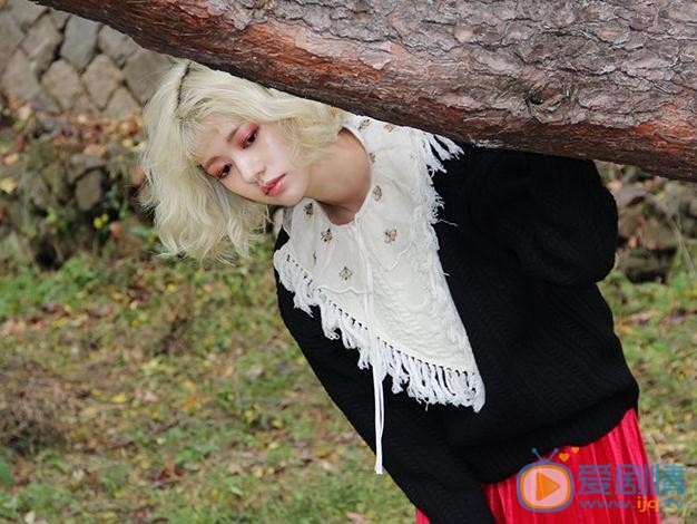 郑素敏秋色写真 郑素敏高清写真_郑素敏高清剧照