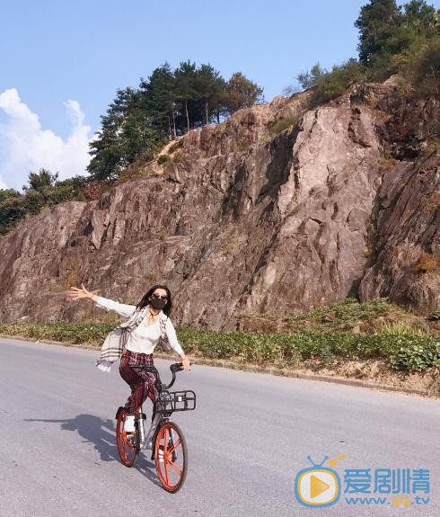 李若宁生活照 李若宁高清写真_李若宁高清剧照