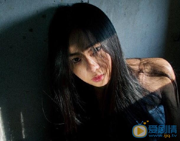 尚斯琪忧郁写真 尚斯琪高清写真_尚斯琪高清剧照