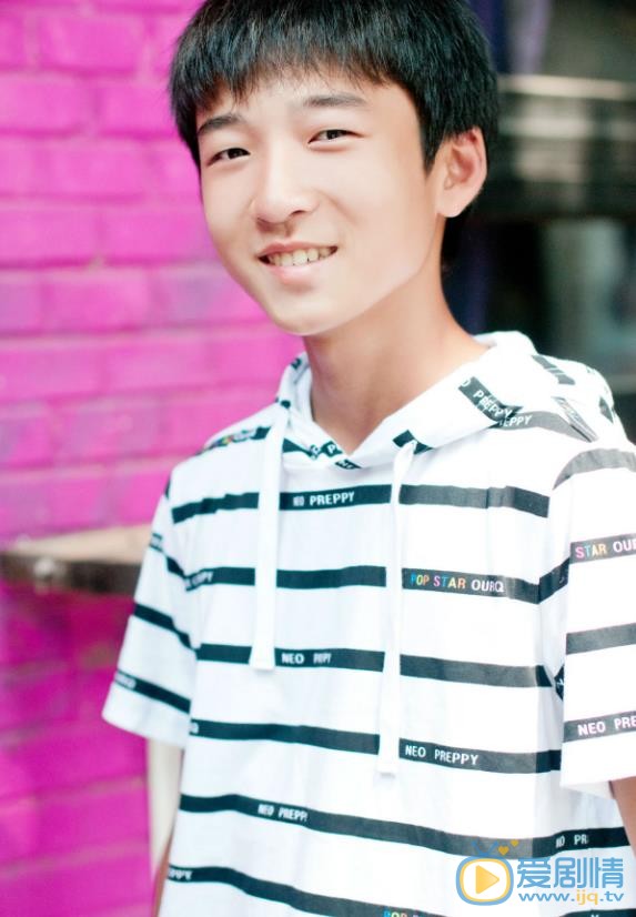 石云鹏青涩写真 石云鹏高清写真_石云鹏高清剧照