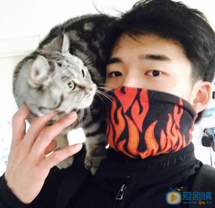 石云鹏生活照 石云鹏高清写真_石云鹏高清剧照