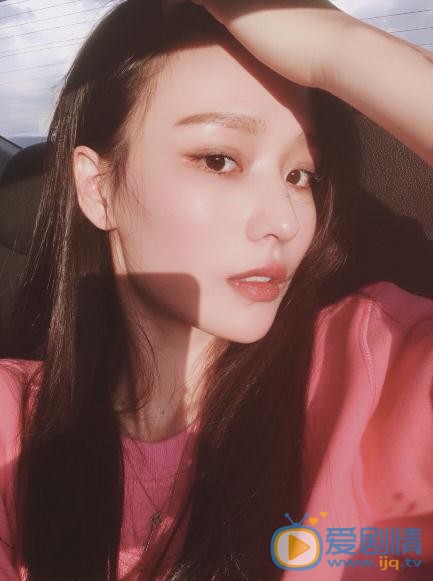 付乐莹生活照 付乐莹高清写真_付乐莹高清剧照